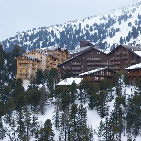 Apartment With Fireplace And Wi-fi In Arc 2000 Les Arcs (Savoie)